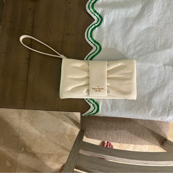 Kate Spade Ivory Millie Bow Medium Wristlet - Picture 3 of 4